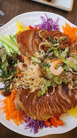 Gwihanjokbal (귀한족발) 1