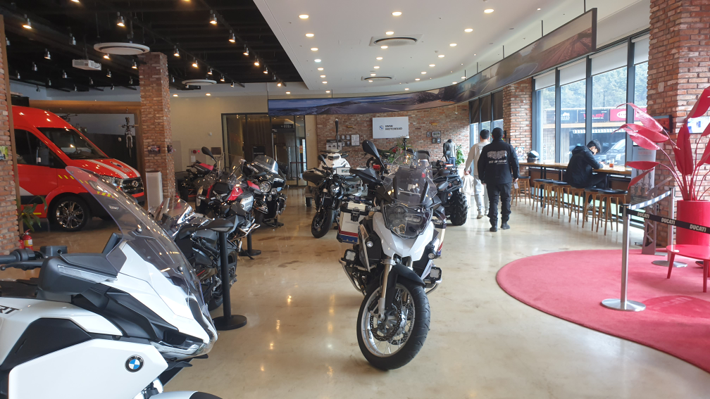 Kapemotoradeu (카페모토라드) 3