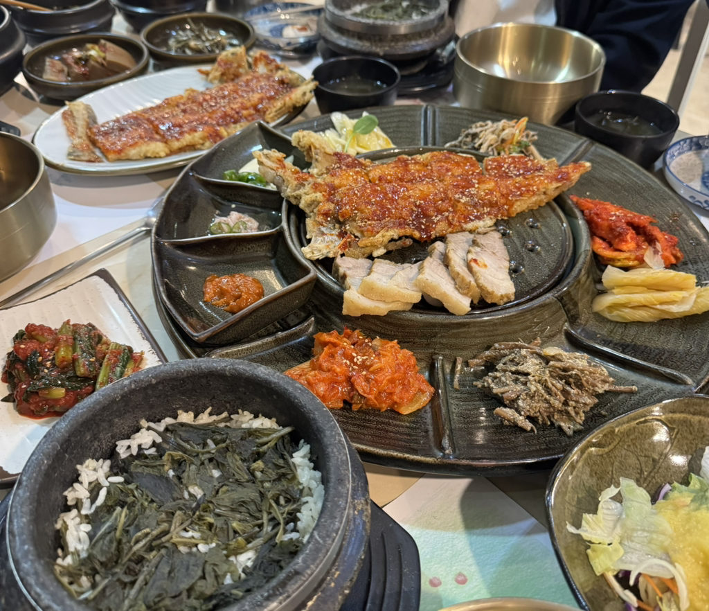 Chiksanehwangjebossam (칡산에황제보쌈) 2