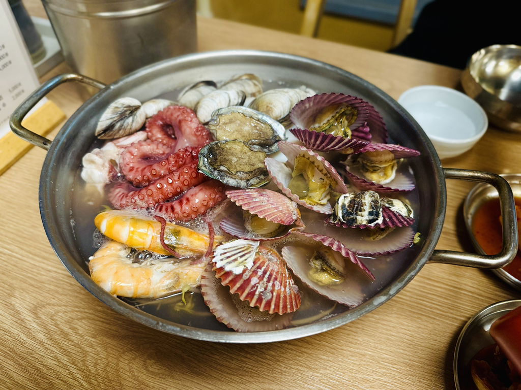 Dongwonhaemulkalguksu 6