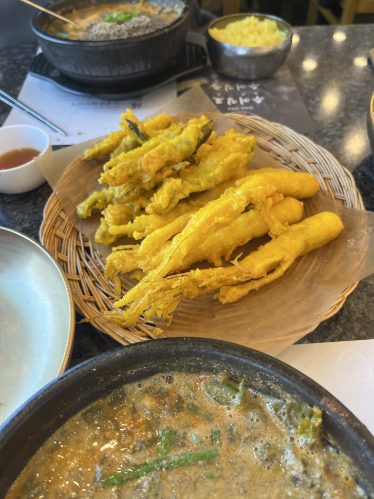 Cheongdamchueojeongpeulleoseu (청담추어정플러스) 1