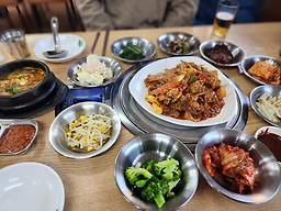 앙심품은도야지 대표 사진