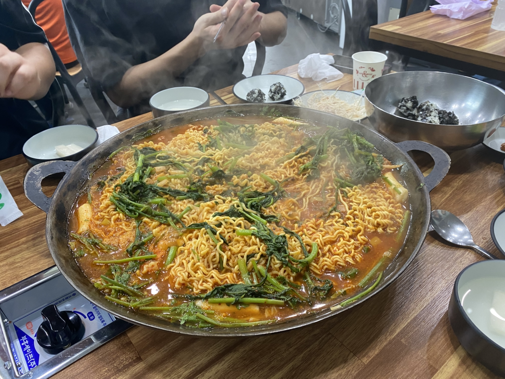 Gimseobangnedakgalbi (김서방네닭갈비) 1