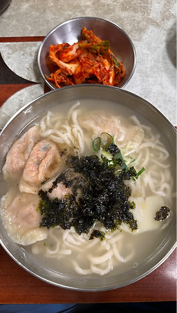 Gohyangkalguksu (고향칼국수) 1