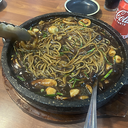 Mujinjeongdoljjajang (무진정돌짜장) 2