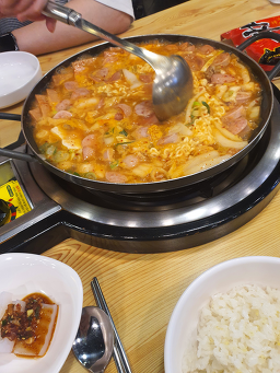 신사부대찌개&품격삼겹살 신도림점 사진 3