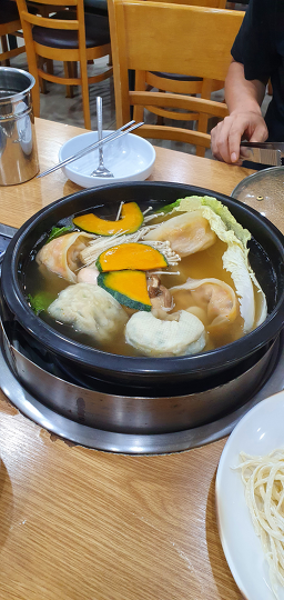 Gaeseongsonmandubundangjeom (개성손만두분당점) 3