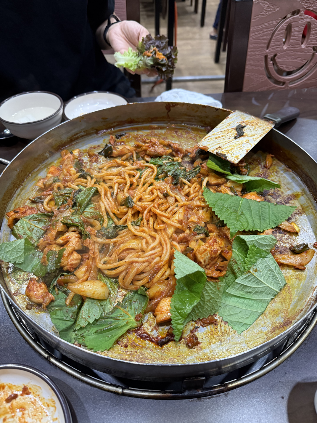 Jeontongchuncheondakgalbigwoldongjeom (전통춘천닭갈비궐동점) 1