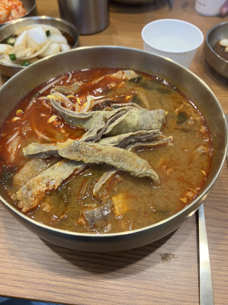 육전국밥 이태원역점 사진 2