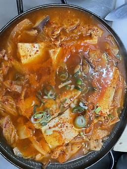 Kkotbunisondubu (꽃분이손두부) 2