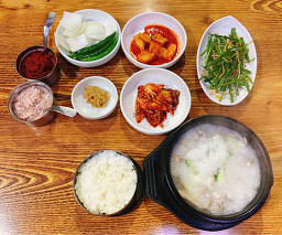 돼지국밥순대국 사진 3