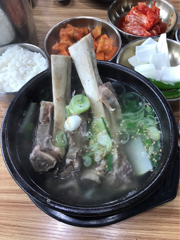 돌하르방나주곰탕 사진 2