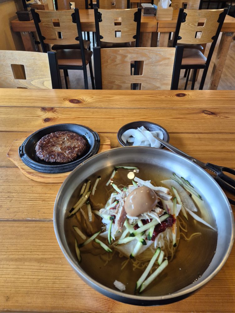 자연과사람들밀면 사진 4