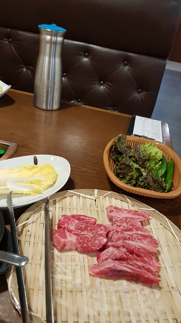 Yeongjuchukhyeophanupeulraja/ (영주축협한우플라자/) 1