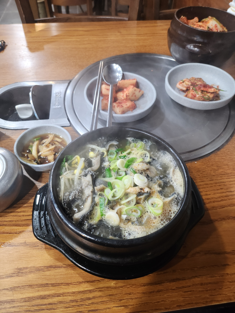 Yangpyeonghaejangguk (양평해장국) 2