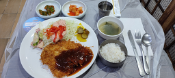 Goseonggongnyongsijanghyugeso (고성공룡시장휴게소) 1