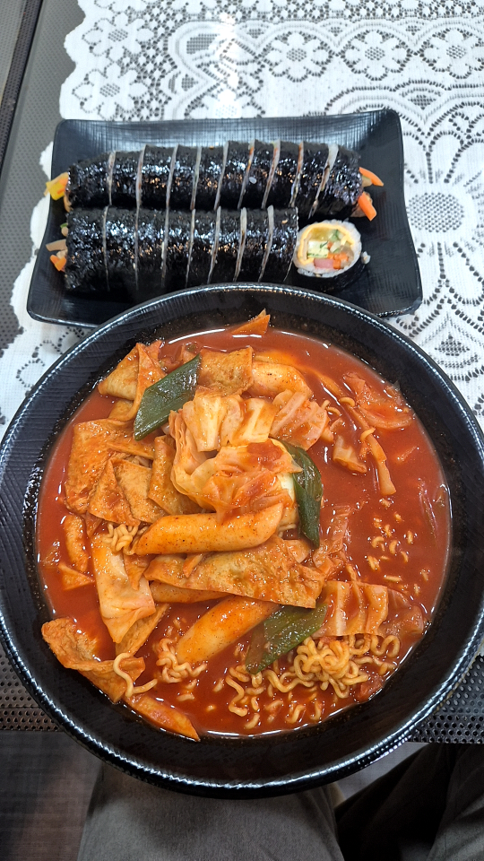 Eommagimbap (엄마김밥) 2