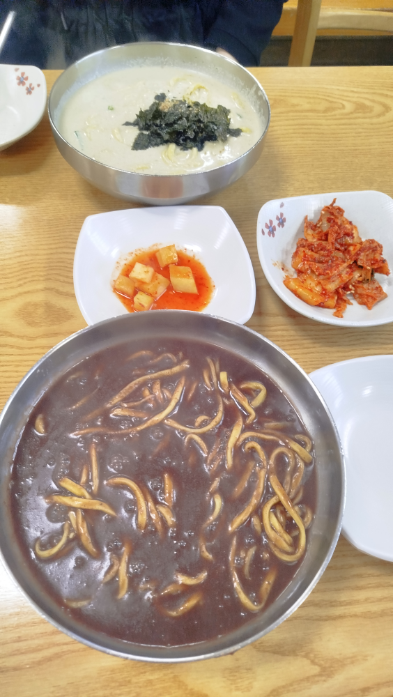 Migakalguksu (미가칼국수) 3
