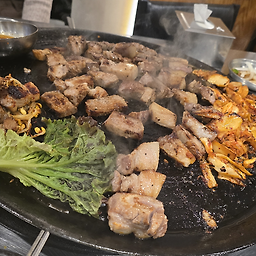 진짜무쇠삼겹평택역점 1