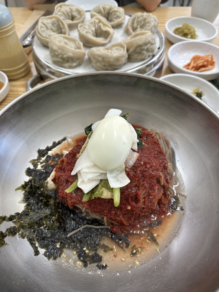 메미리네 대표 사진