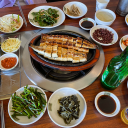 Gamnamujip (감나무집) 2