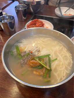 명동칼국수샤브샤브 역삼디오빌점 대표 사진