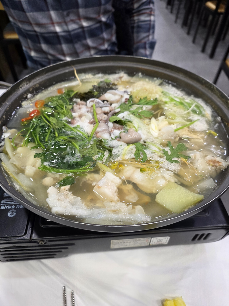 용이횟집 2