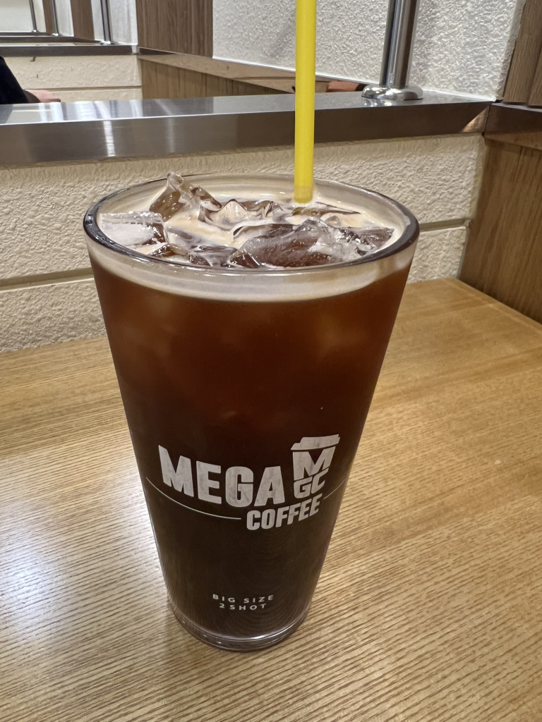 메가MGC커피 홍대정문점 사진 5