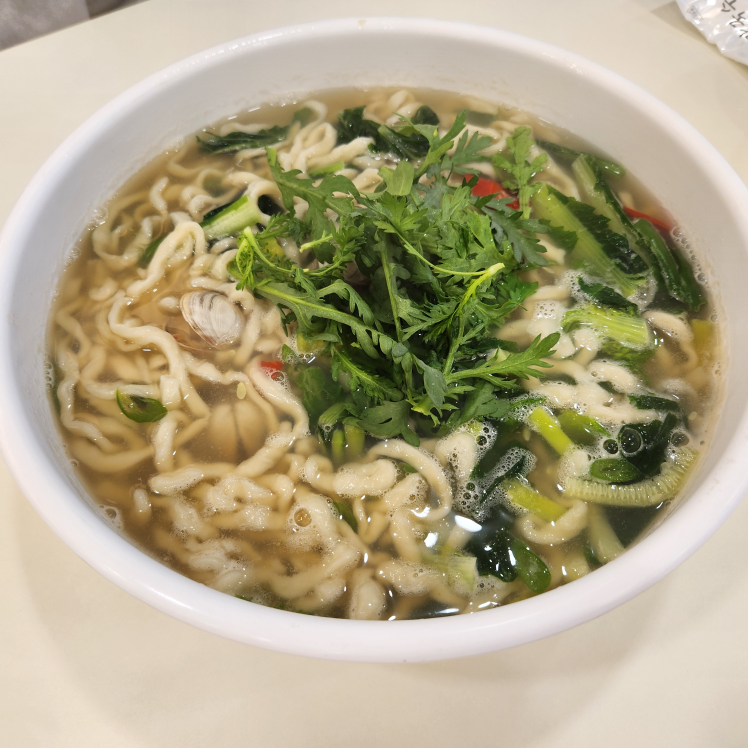 Jodolkalguksu (조돌칼국수) 1