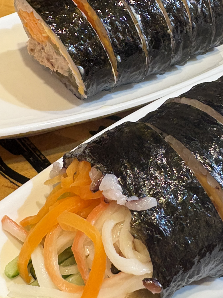 Deowanbyeokhangimbap mapojeom (더완벽한김밥 마포점) 3