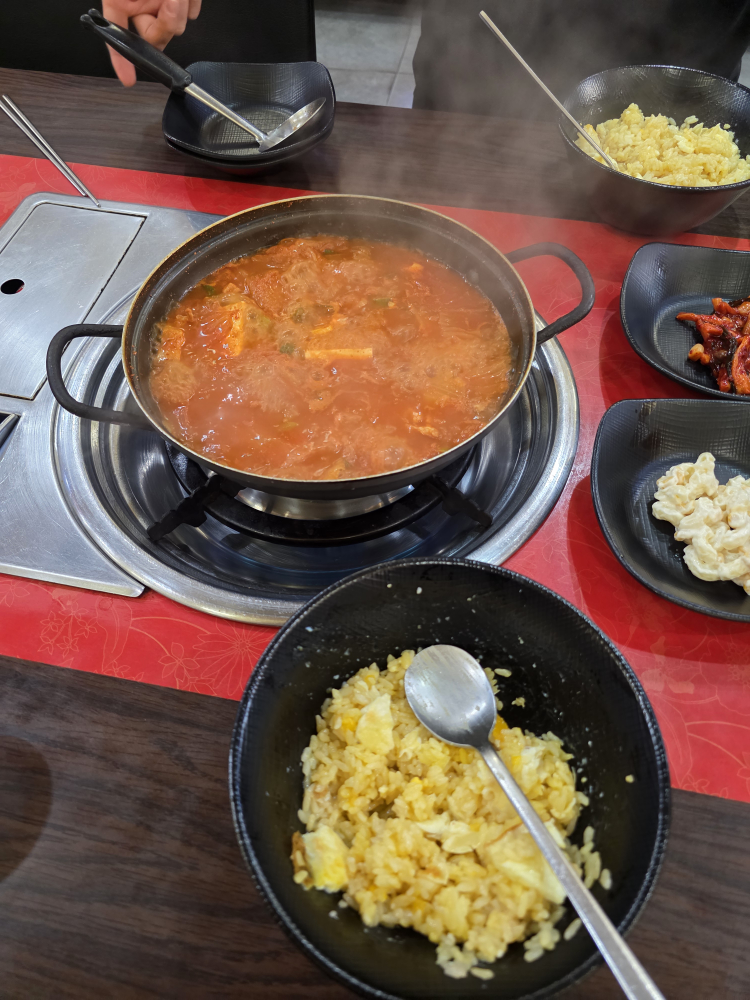 김치찌개미화식당 반월동점 대표 사진