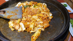 Gunjadakgalbi 4