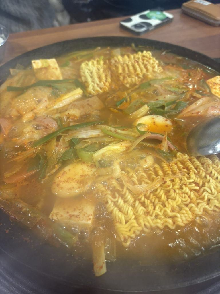 Suyumyeonggabudaejjigae 2