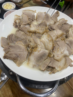 Milyangdwaejigukbap myeongchonjeom (밀양돼지국밥 명촌점) 3