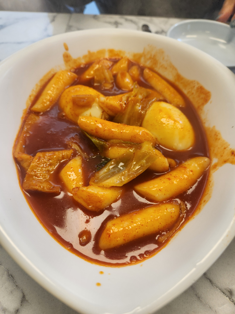 Motungitteokboki (모퉁이떡볶이) 1