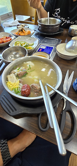 Yangpyeongchukhyeophanupeuraja (양평축협한우프라자) 2
