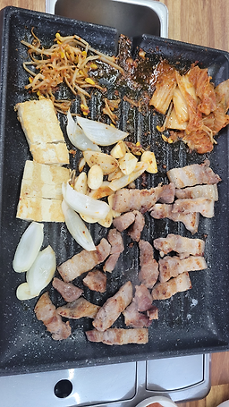 Hwangganghosikdang 1