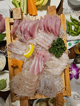 Baengnyeongdohoetjip (백령도횟집) 3