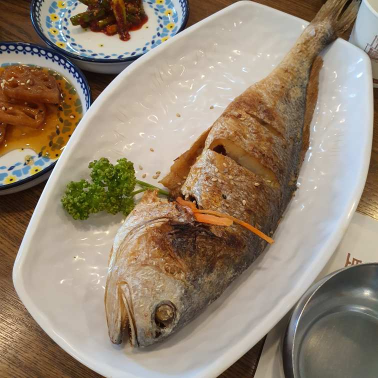 Borigulbimaeul (보리굴비마을) 2