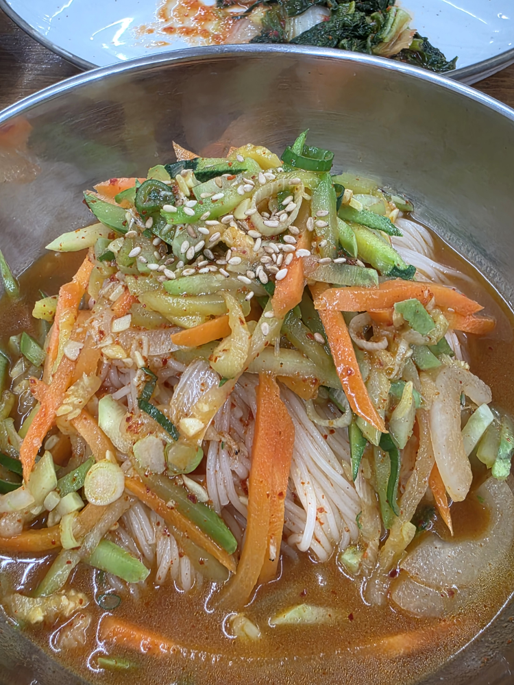 Iregwangwangnongwondaedongsomeorigukbap 1