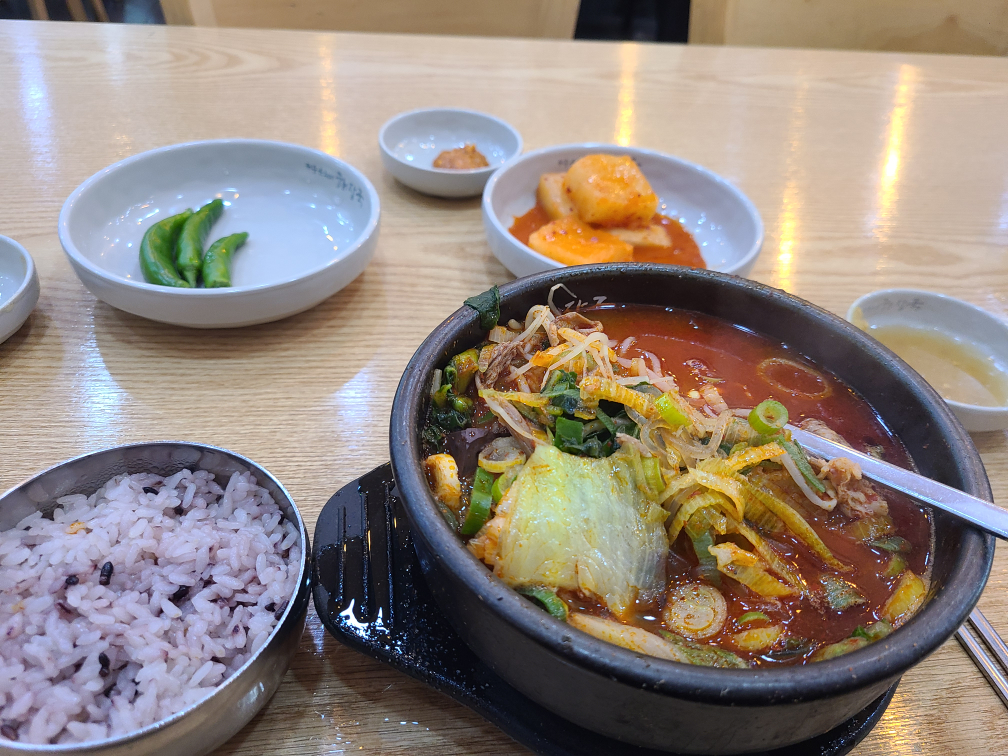 제주은희네해장국 6
