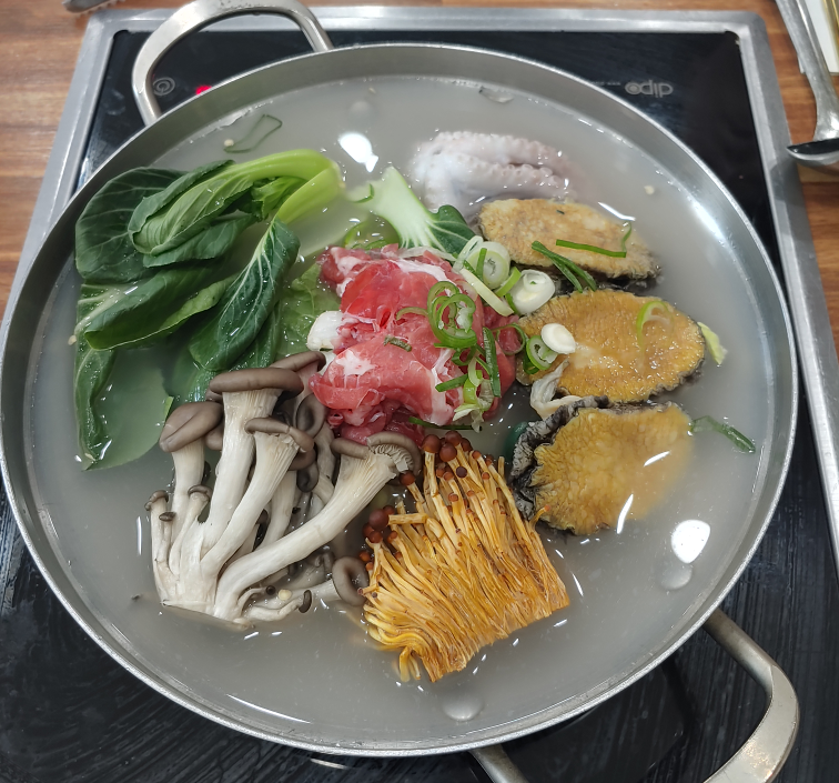 Bapbossiajeonbok 4