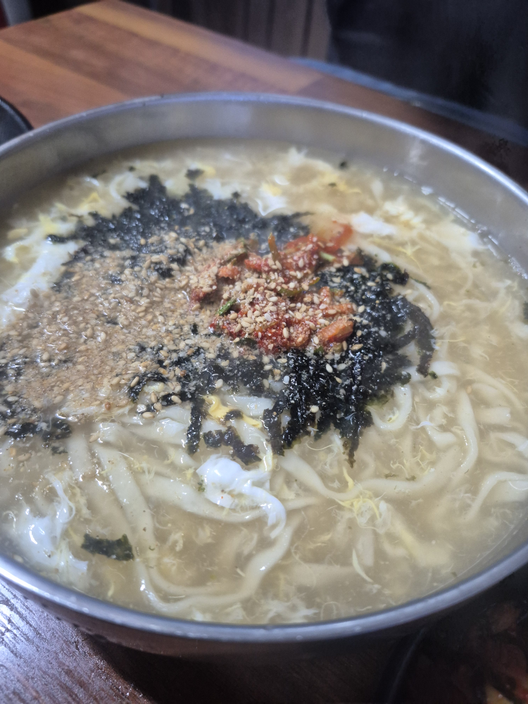 Eungyeonginekalguksu (은경이네칼국수) 2