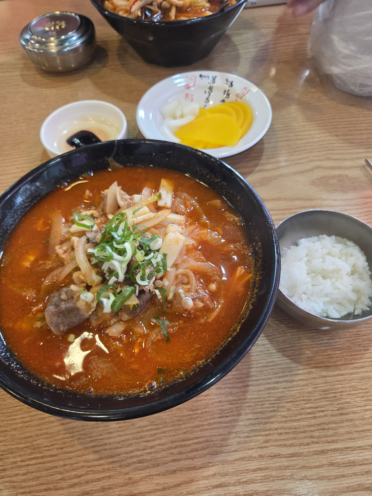 Jjamppongsaenggak geumwangjeom (짬뽕생각 금왕점) 2