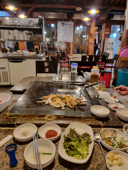 Taebongsanhanteoorigol (태봉산한터오리골) 3