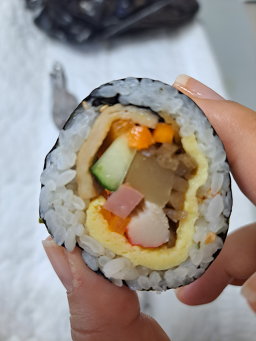 Sehuinegimbap (세희네김밥) 1