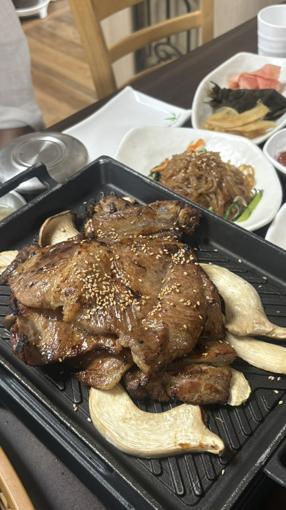 Honamsutbulgalbi (호남숯불갈비) 2