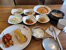 돈통마늘보쌈 1