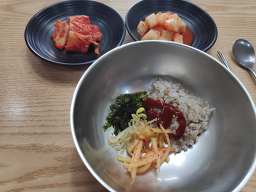 Naedangkalguksu (내당칼국수) 1