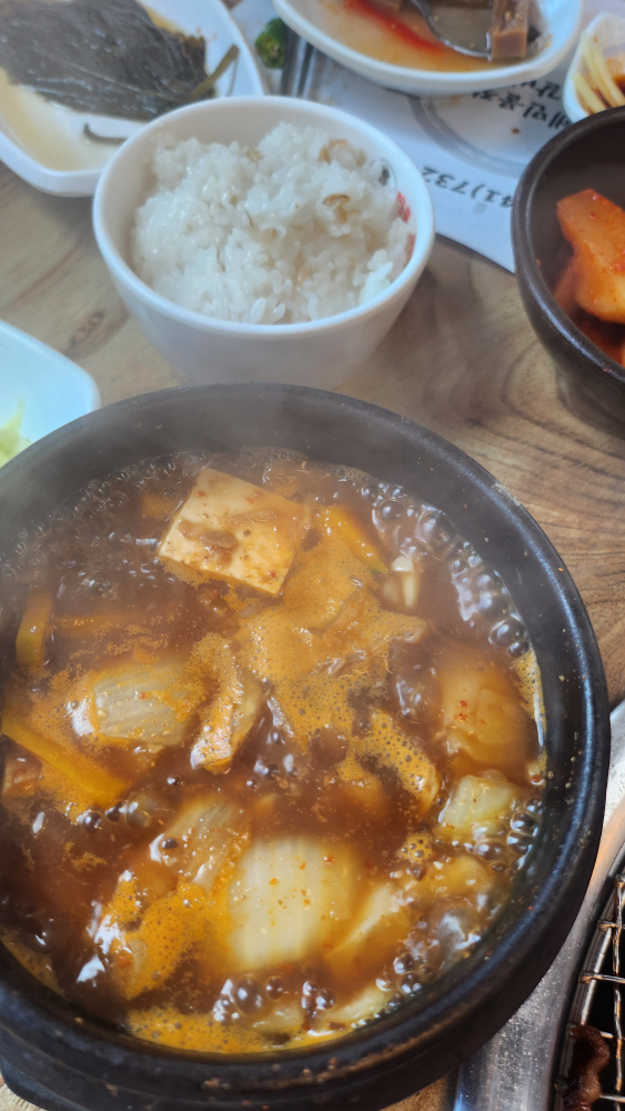 Baekseminmuljangeosogalbisal (백세민물장어소갈비살) 3